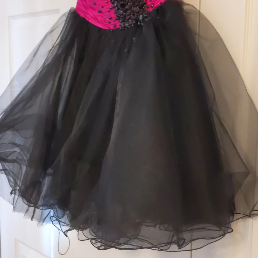Sherri Hill Pagent Homecoming Prom cocktail dress size 4, jeweled black jewels - Picture 3 of 3
